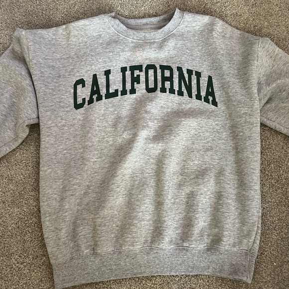 California Women’s Sweatshirt - Picture 1 of 3
